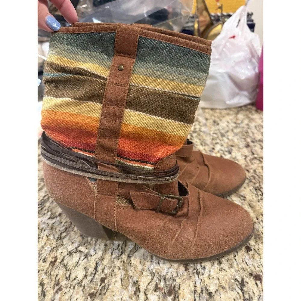 Mossimo Supply Co Women's Ankle Boots Western‎ Style Size 8