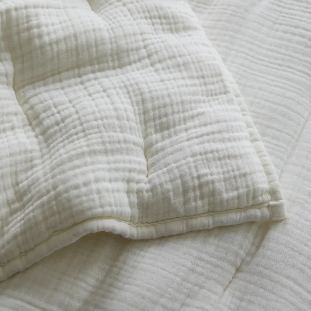 Quince bedding can