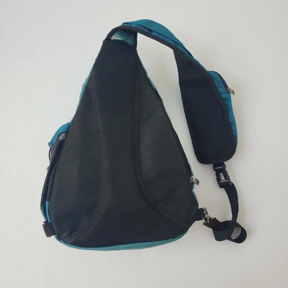 OutdoorMaster sling bag