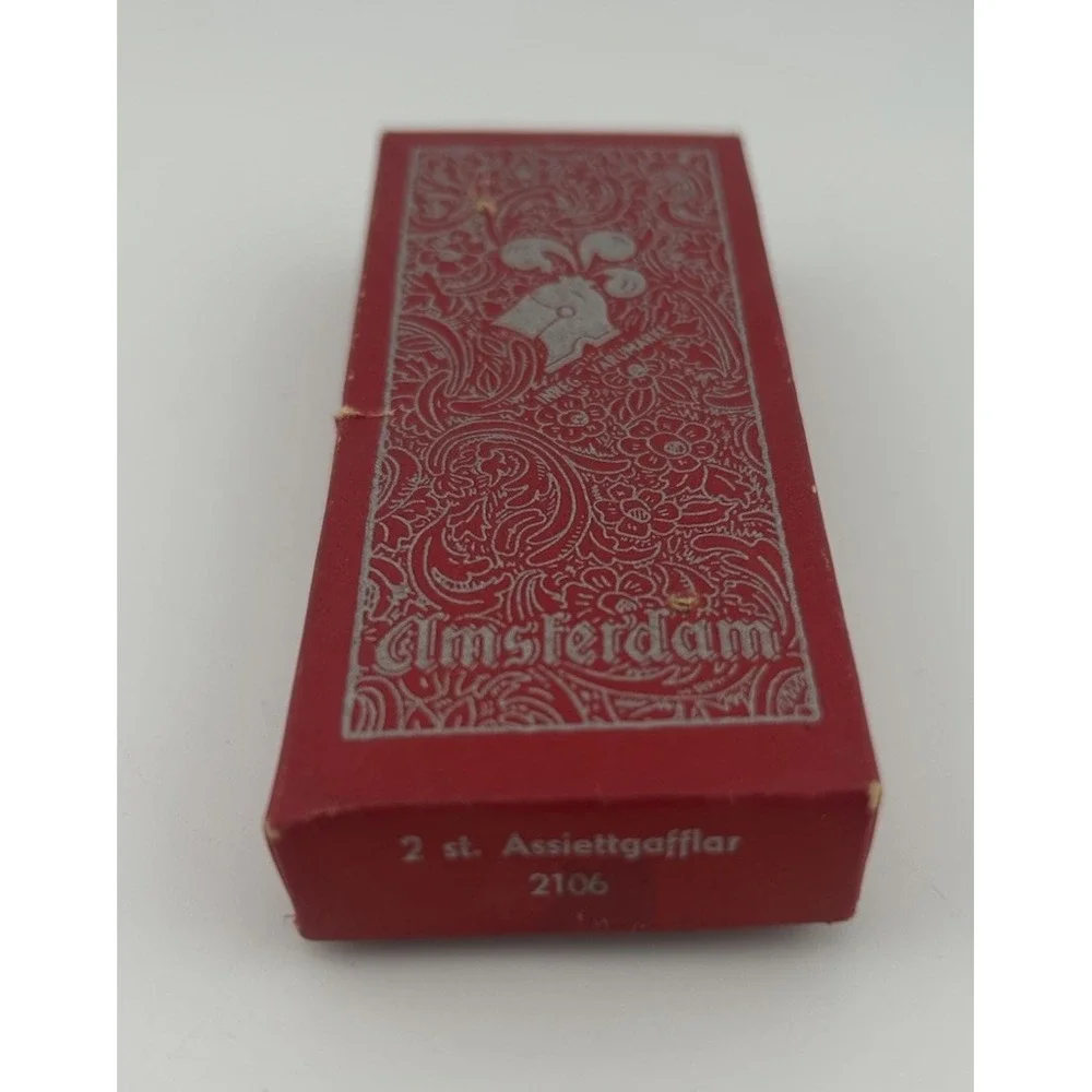 N/A vintage nils
