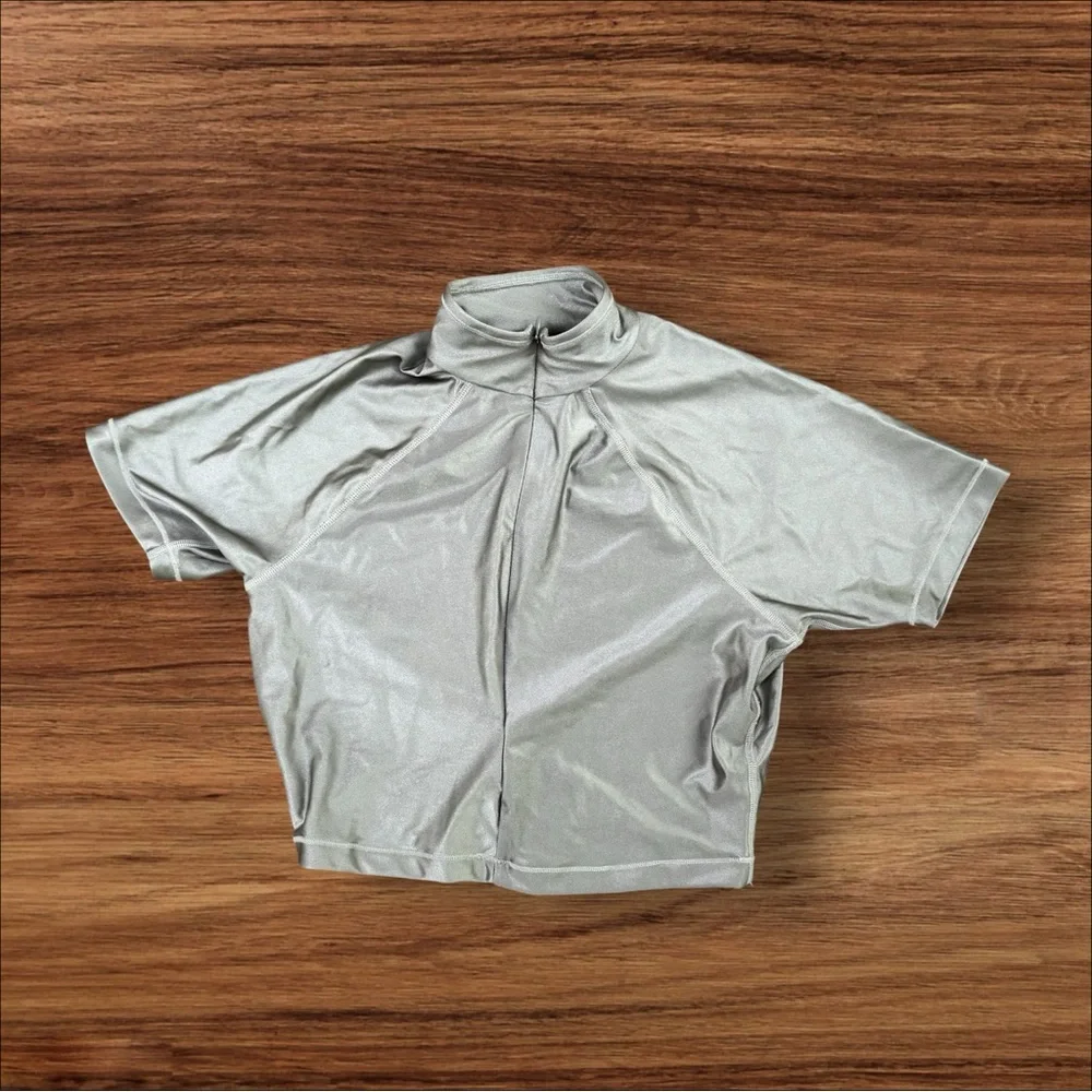 NWT Skims Shine Swim T-Shirt‎ TP-SHR-5610W Smoke In Large Women’s