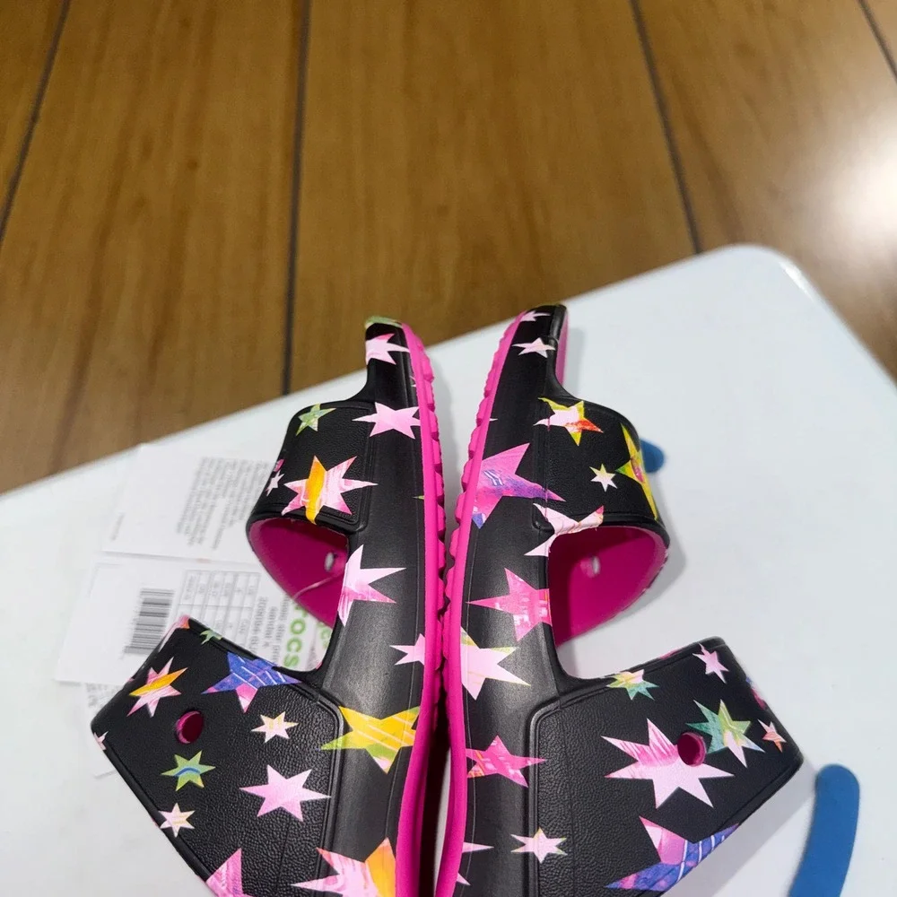 Crocs Classic Star Print Sandal‎ K Pink Black Multi Kids J4 209094-6UC NWT