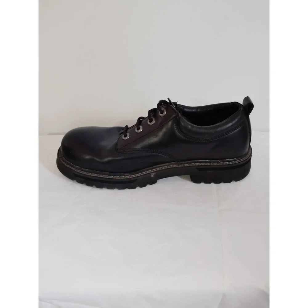 Skechers steel toe