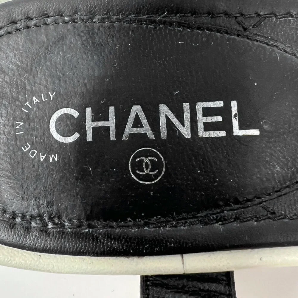 CHANEL timeless warm