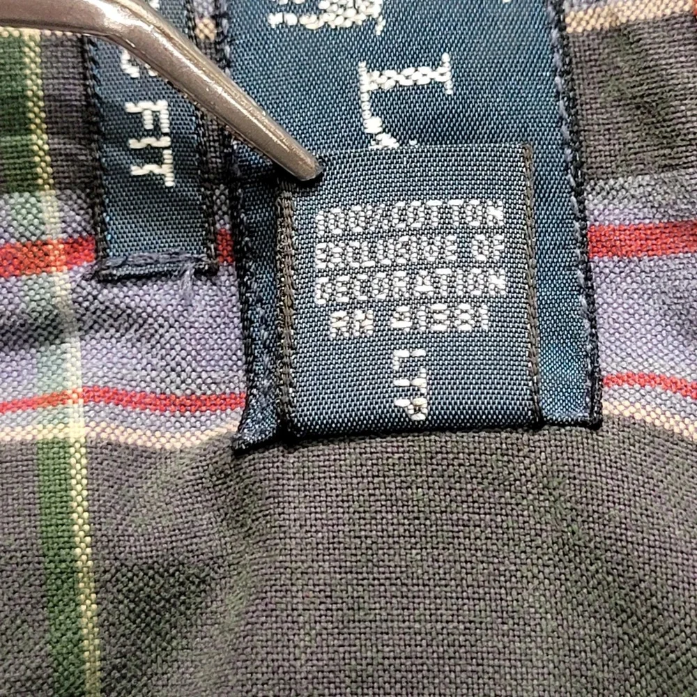 Ralph Lauren 52 features