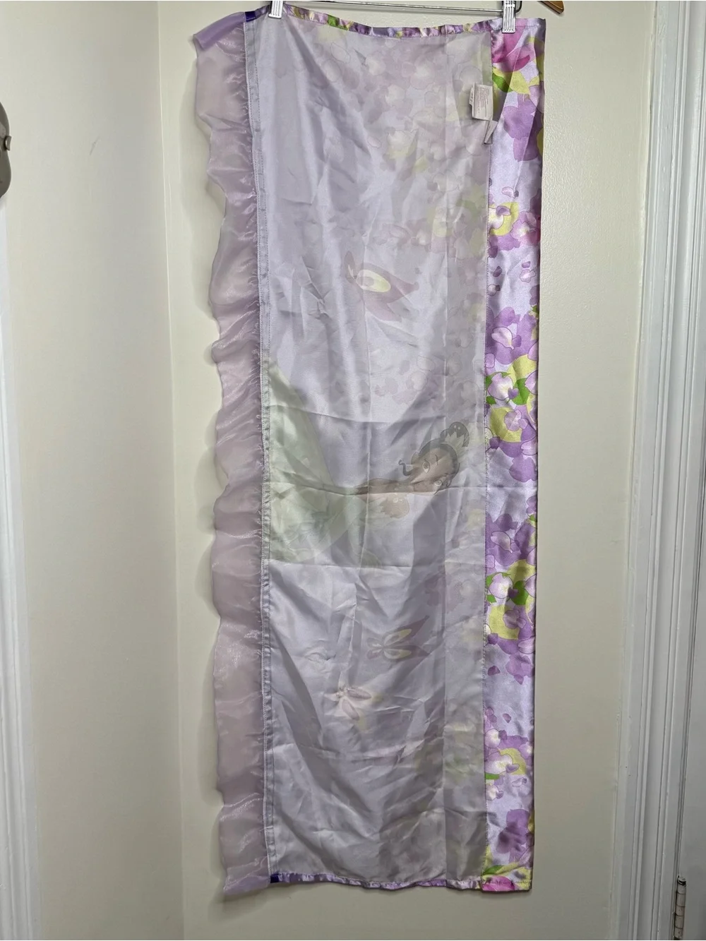 Disney 50x20” very