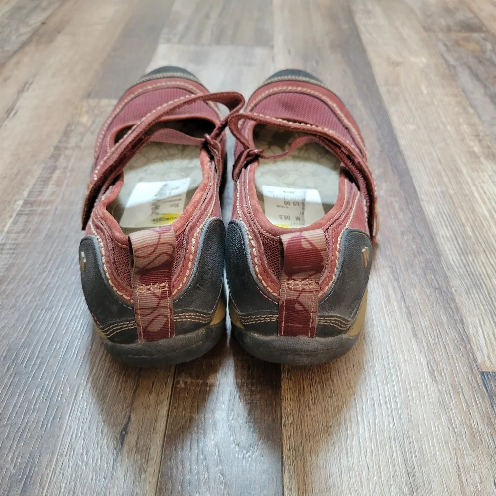 Merrell excellent sandals