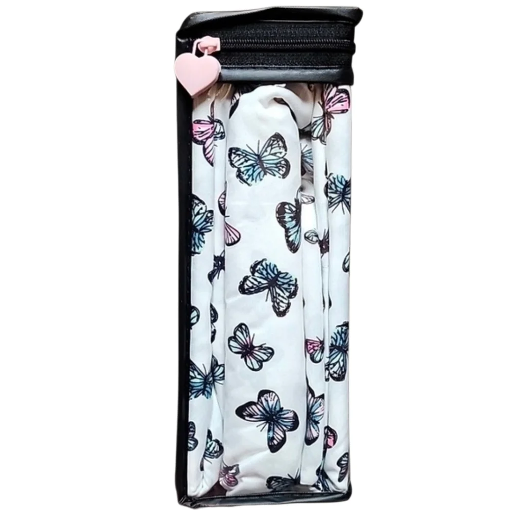 Betsey Johnson elegant queen