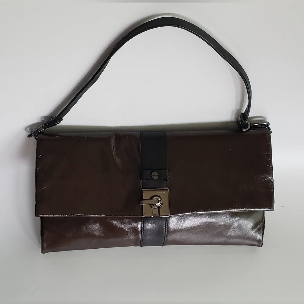Kenneth Cole Women's Handbag Clutch Wristlet Brown Black Leather Purse