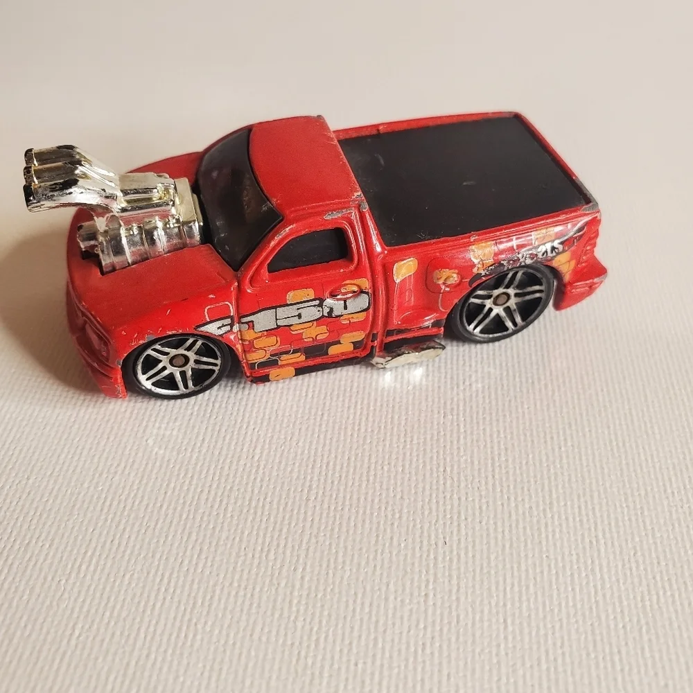 Vintage 2002- Ford Lighting Hot Wheel