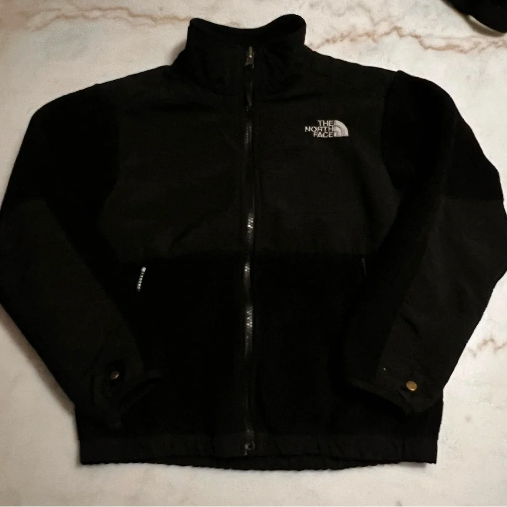 The North face Denali Black / Gray Fleece Jacket Youth Full Zip Size Small 7/8