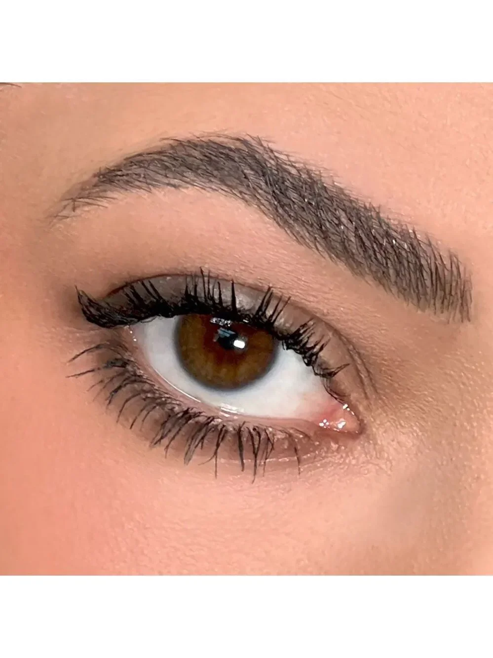 Kevyn Aucoin achieve stunning