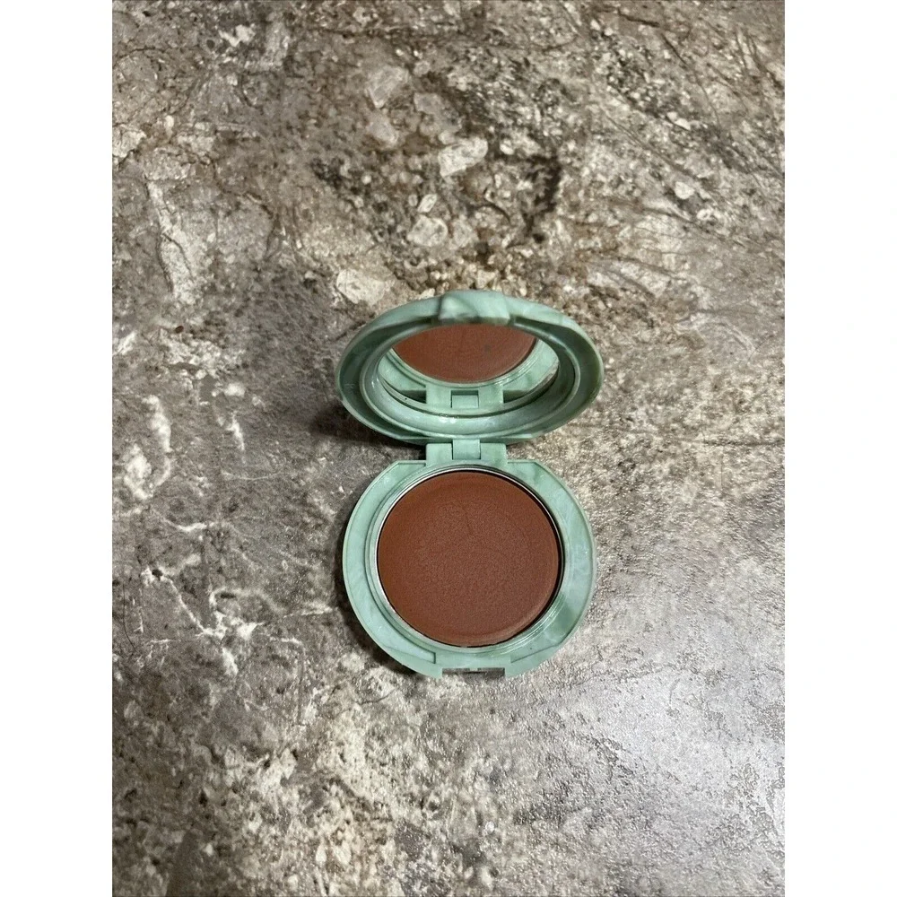 Clinique Soft Touch Creamy Blusher Cream Blush‎ Different Grape .09 oz Mini NEW