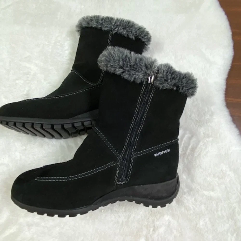 Studio Brilliant quality black