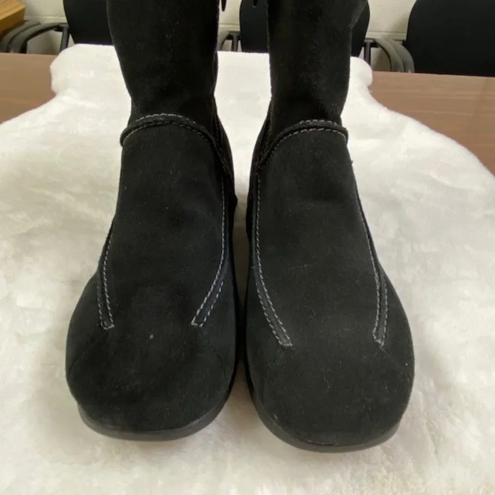 Studio Brilliant quality black
