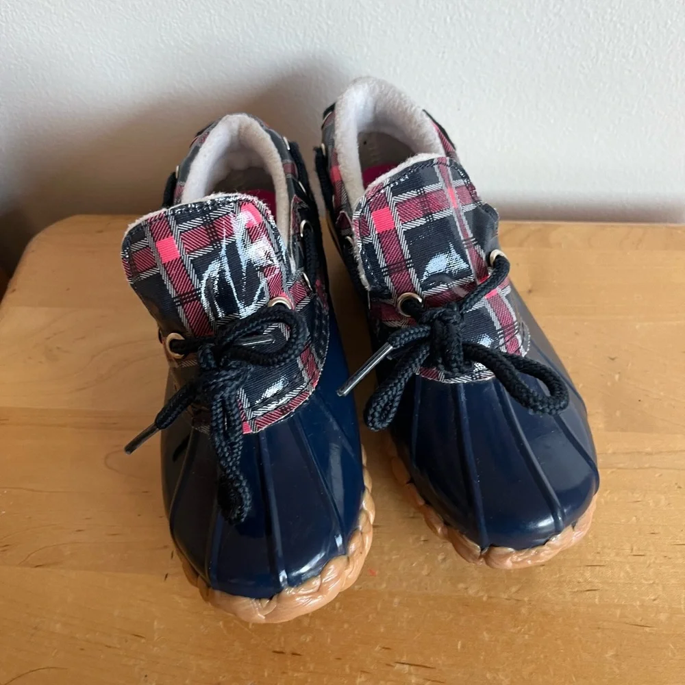 Sperry duck shoes
