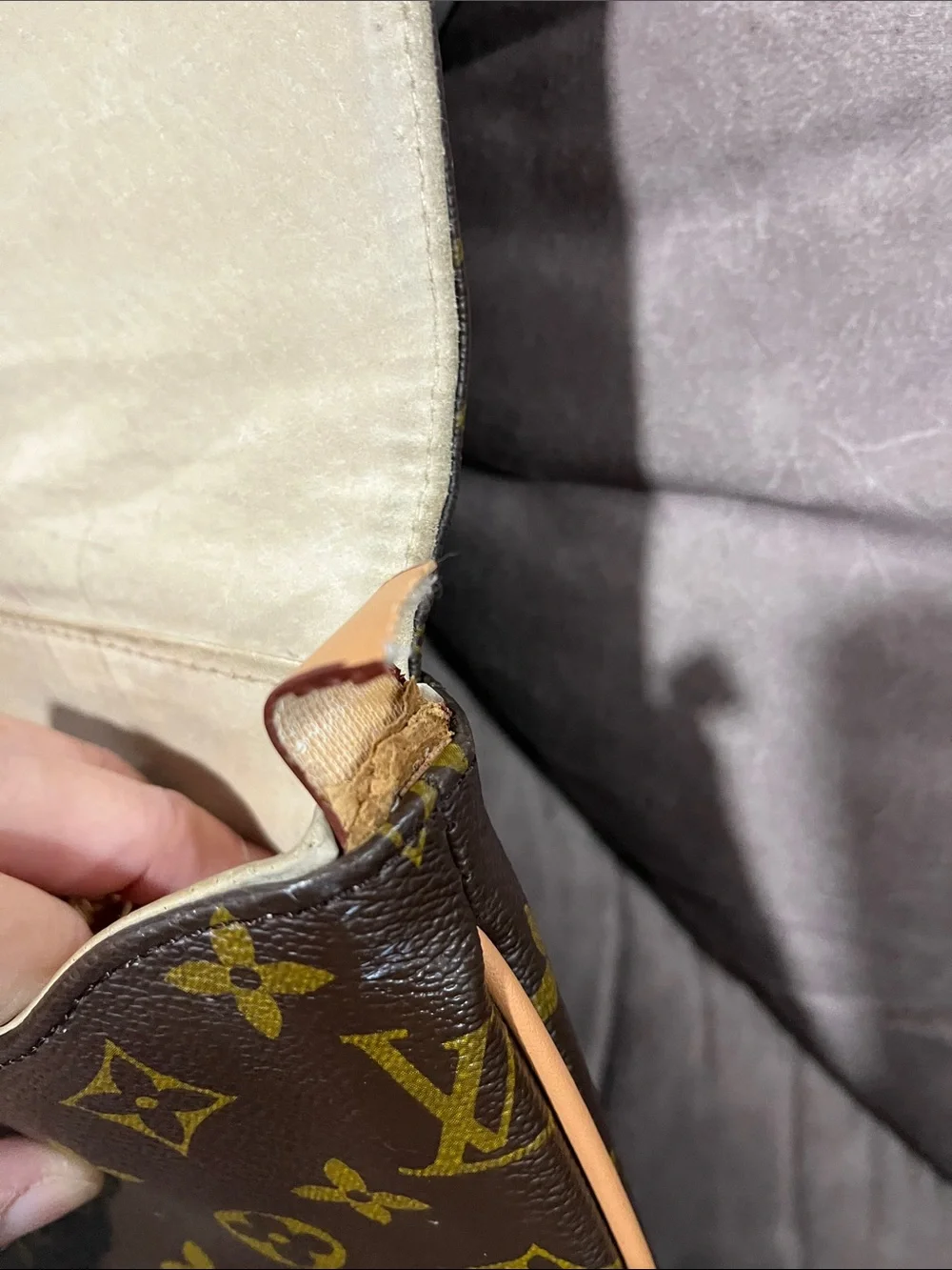 Louis Vuitton design closure coated