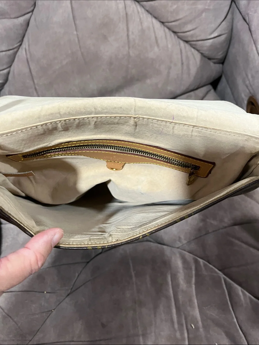 Louis Vuitton messenger wear