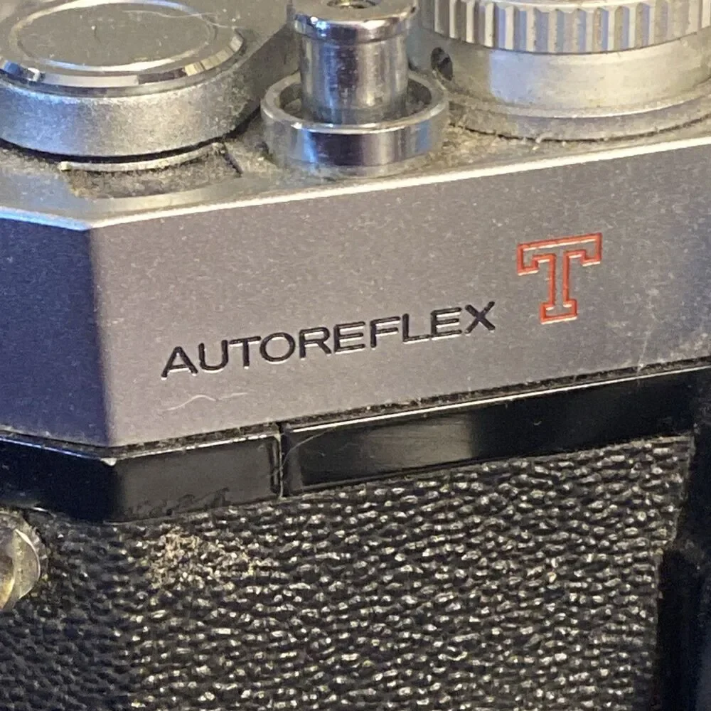 Vintage KONICA AUTOREFLEX T 35mm SLR Film Camera and Lens - UNTESTED