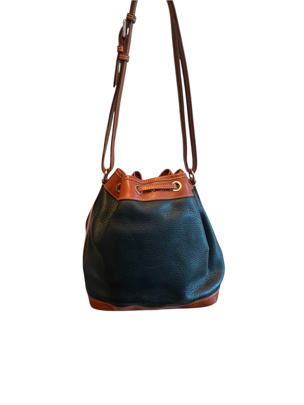 Dooney & Bourke elevate your