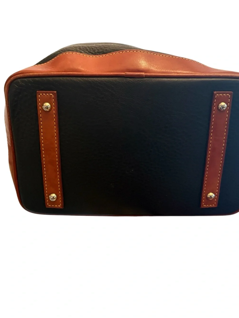 Dooney & Bourke elevate your