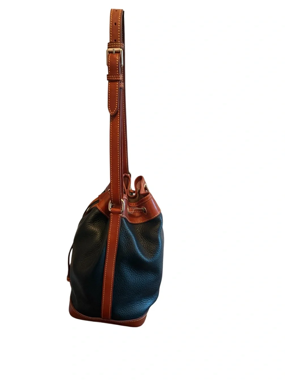 Dooney & Bourke elevate your