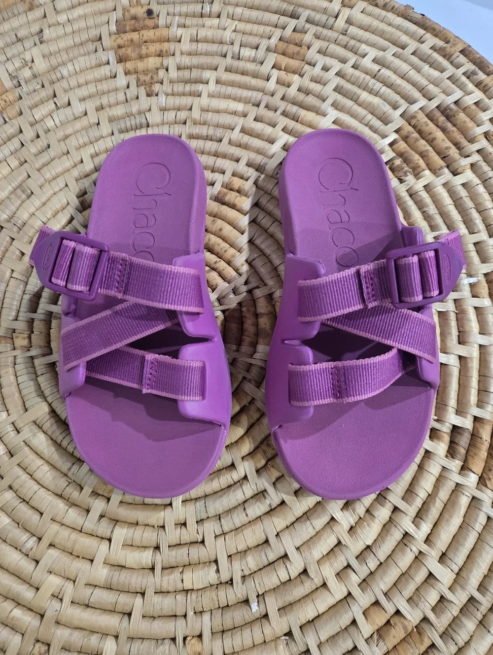 Chaco pink chillos