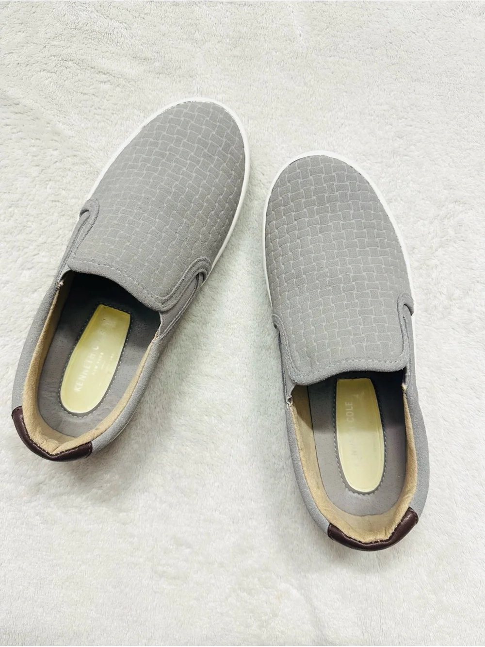 Kenneth Cole kenneth cole