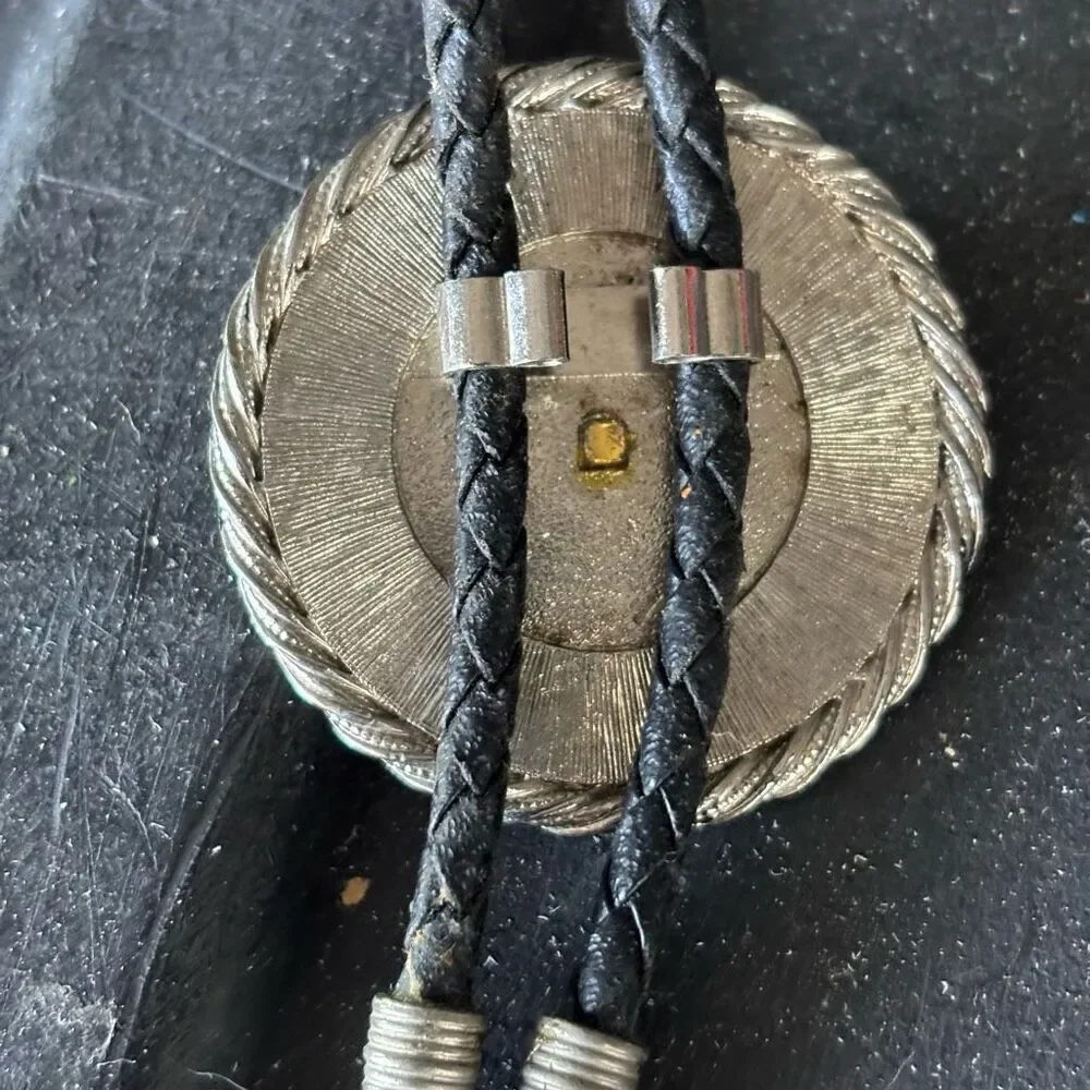 No Brand black tie saddle