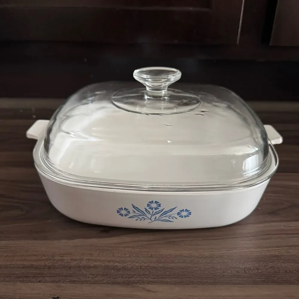 Corelle fits lid vintage