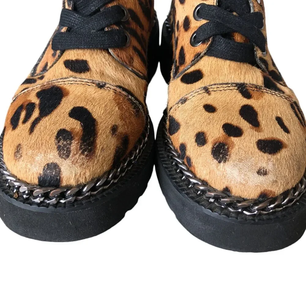 Vince Camuto look feel