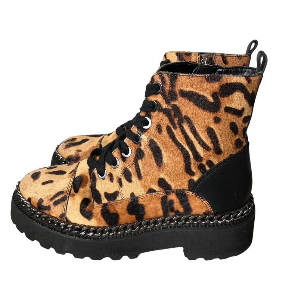 Vince Camuto look feel