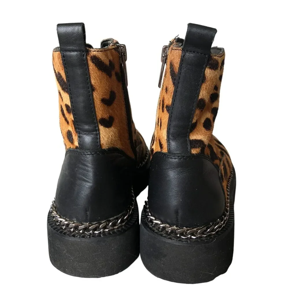 Vince Camuto look feel