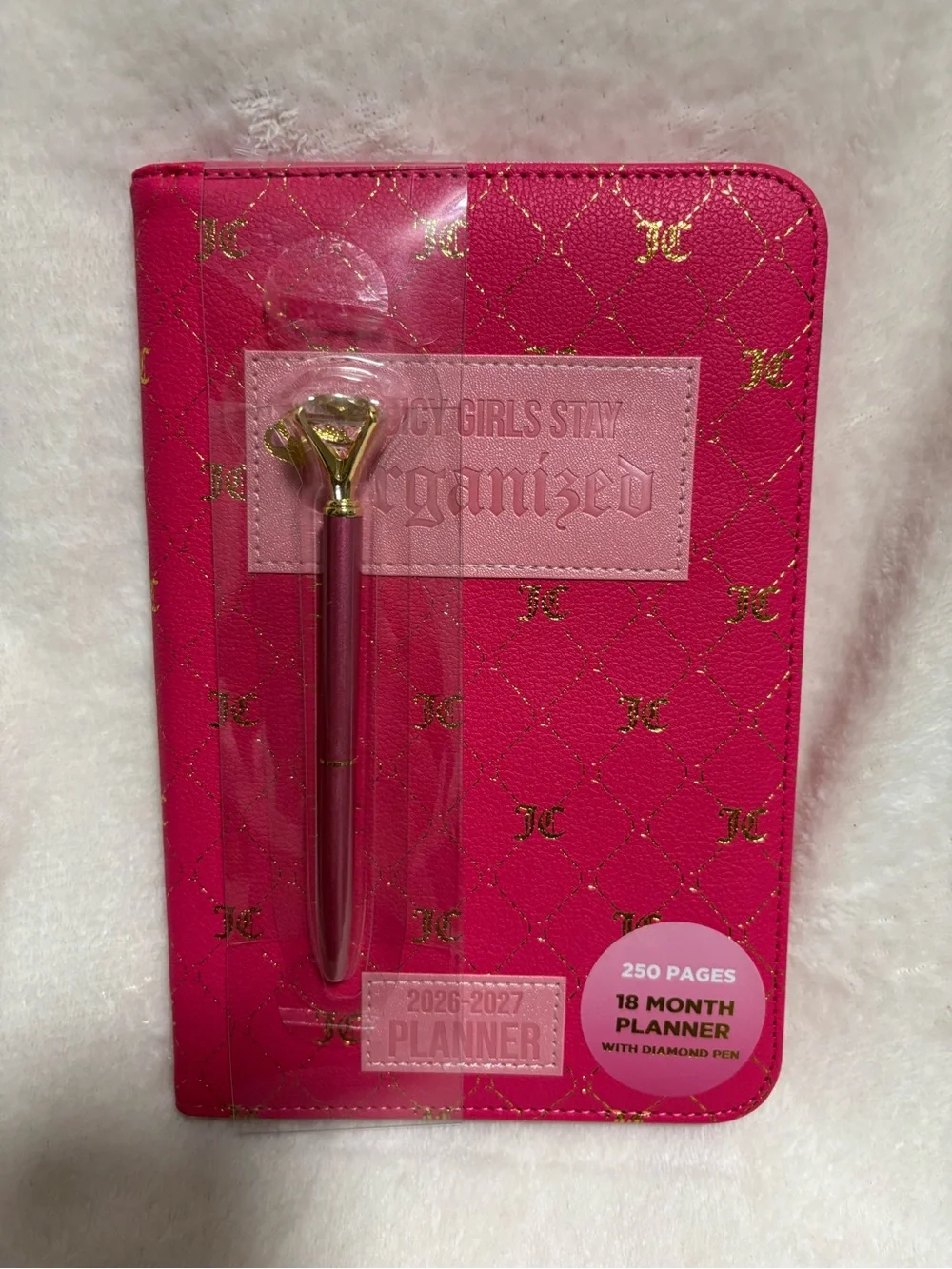 Juicy Couture 6” 9”