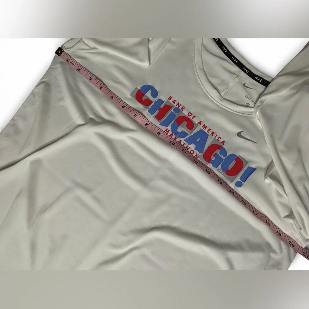 Nike White Chicago Marathon Long Sleeve Shirt
