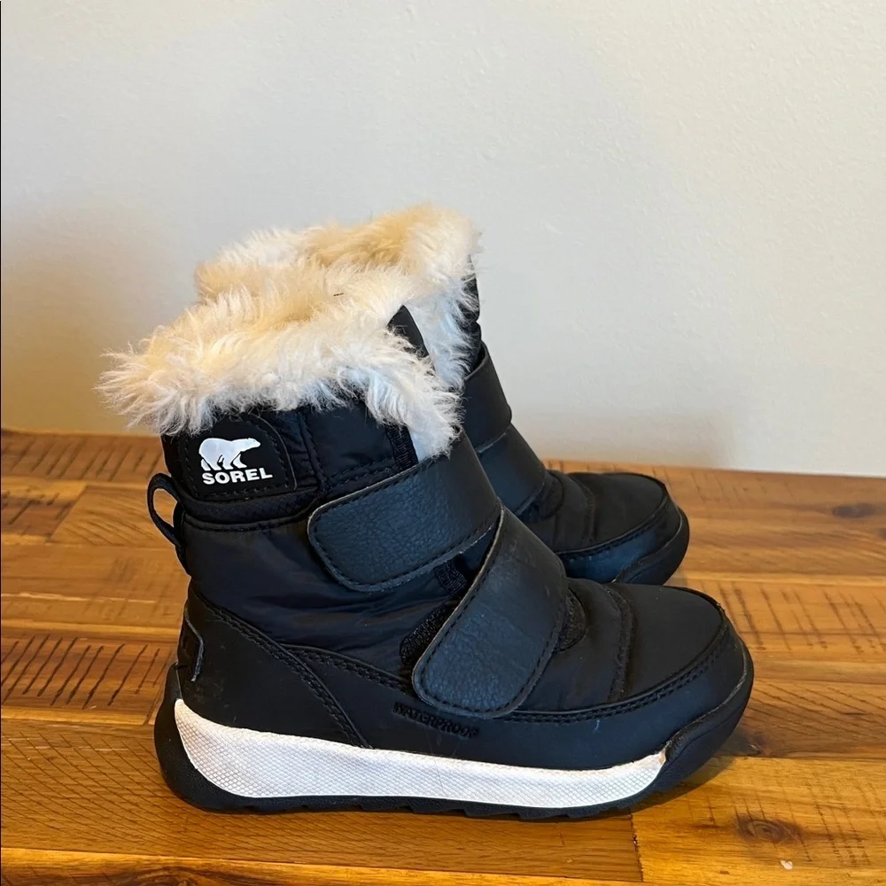 Sorel Black Winter Boots with Faux Fur Trim