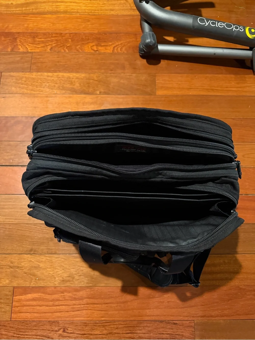 Tumi ‘alpha pass’