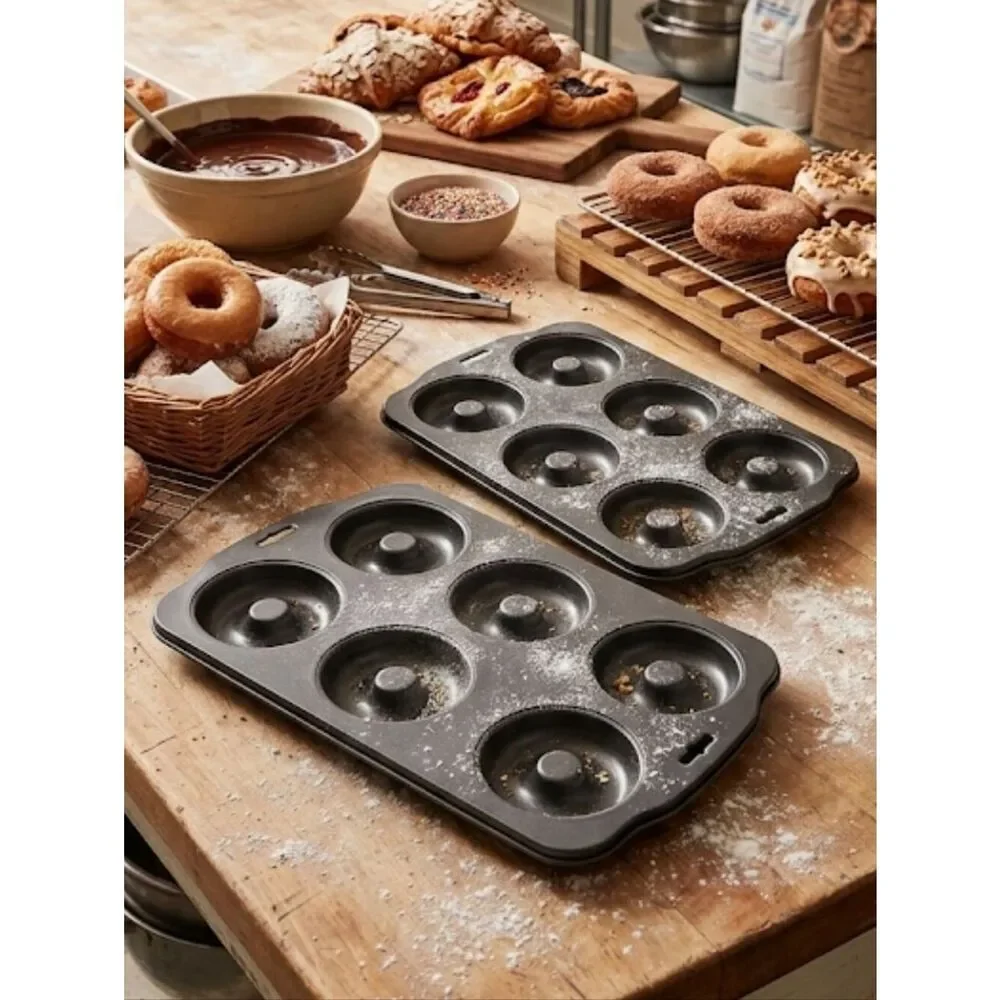 Donut bakers Lot of two
