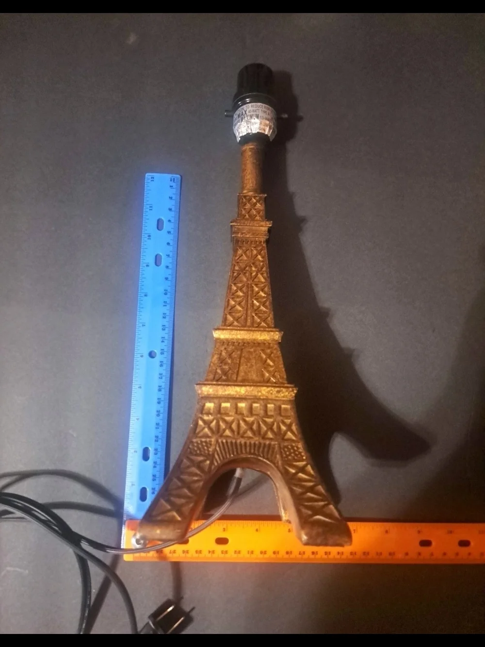 N/A parisian france