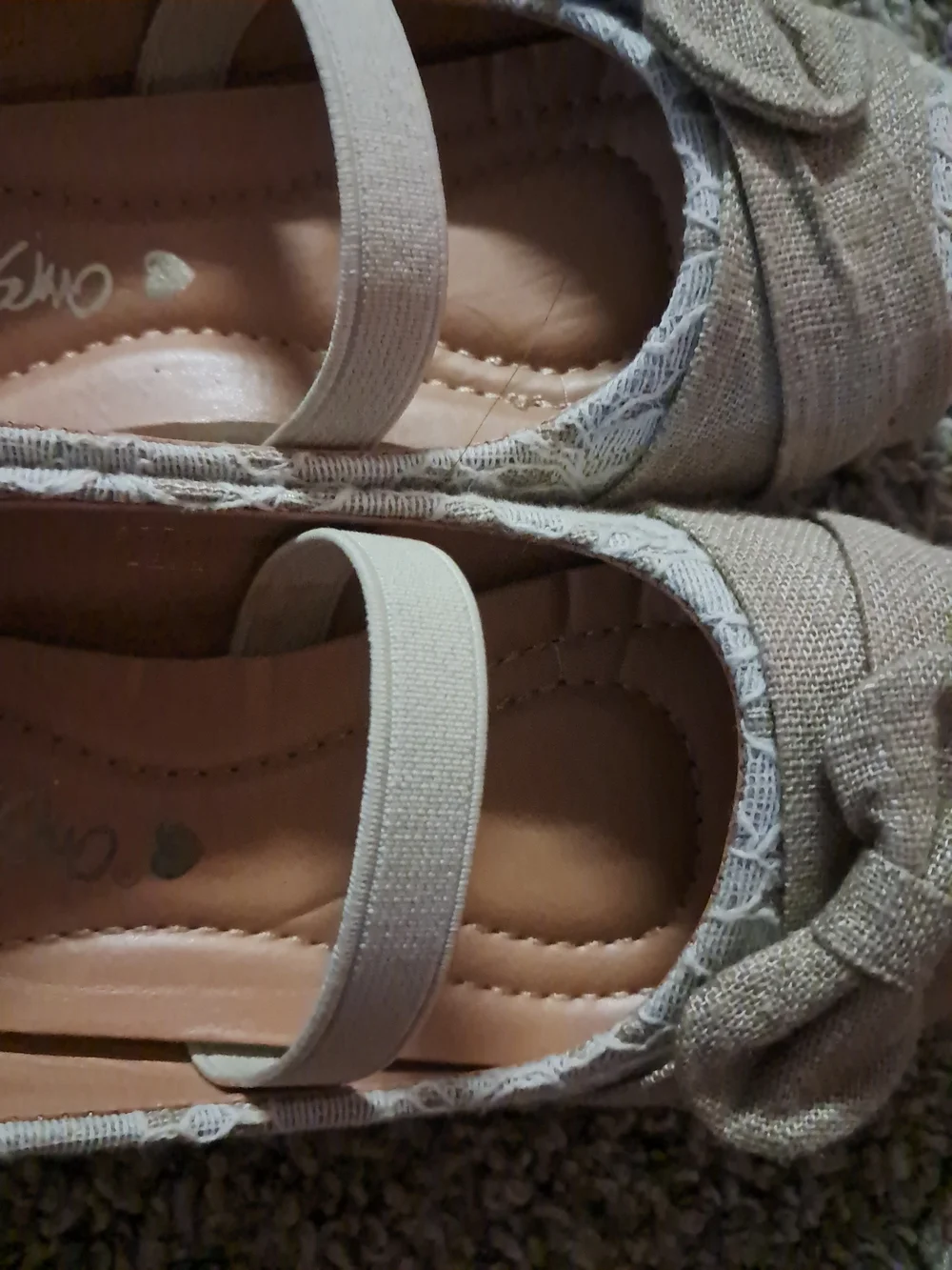 N/A charming beige