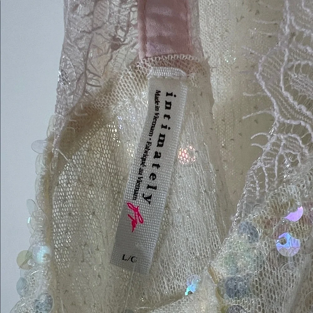 Free People shine this