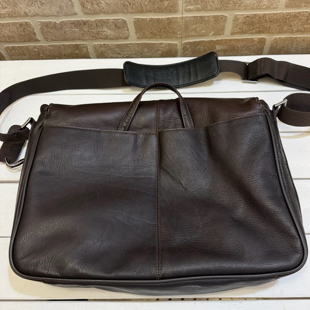 Reaction Kenneth Cole preowned see