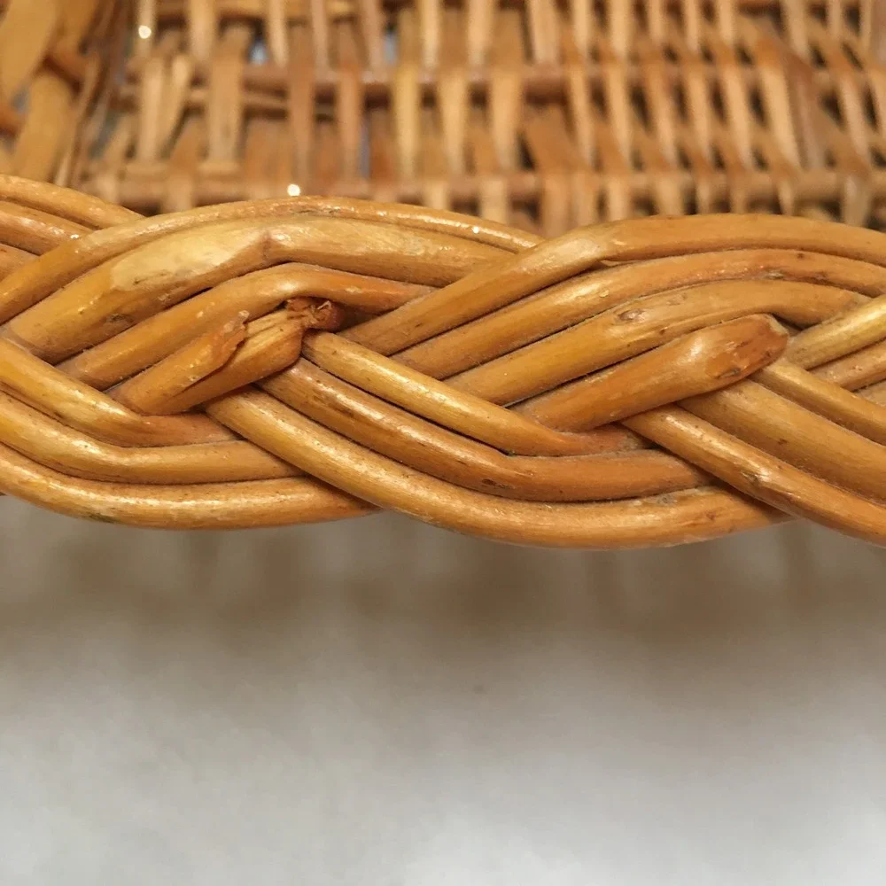 Unbranded woven wicker