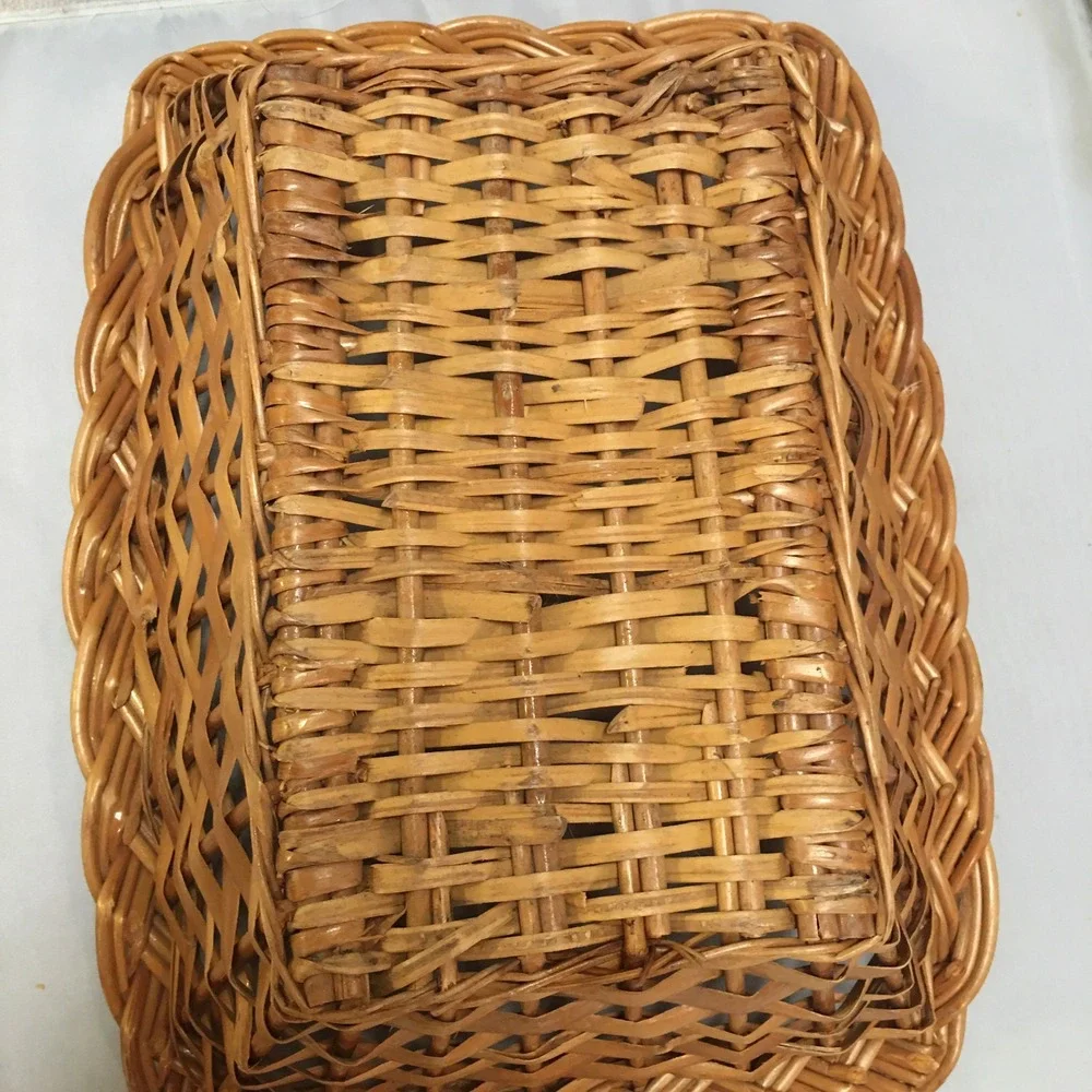 Unbranded woven wicker