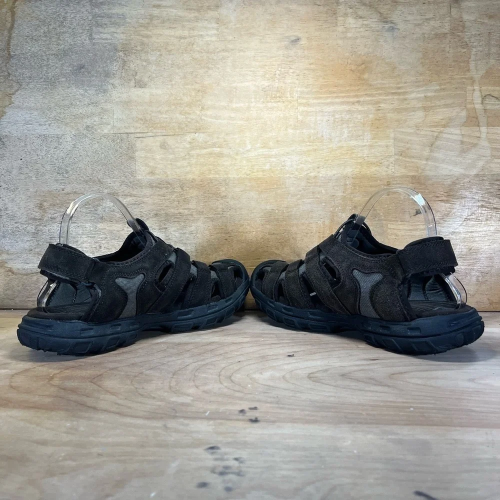 Skechers offers welcome