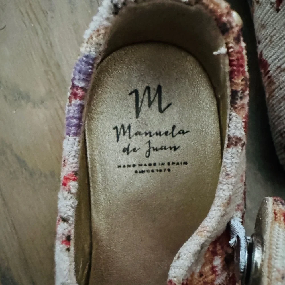 Manuela de Juan Toddler Floral Mary Janes Size 24 (Fits 23) Dress Flats