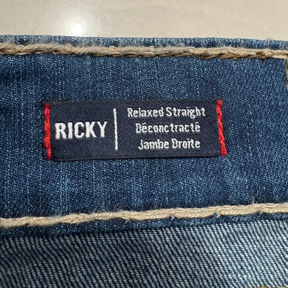 True Religion step out