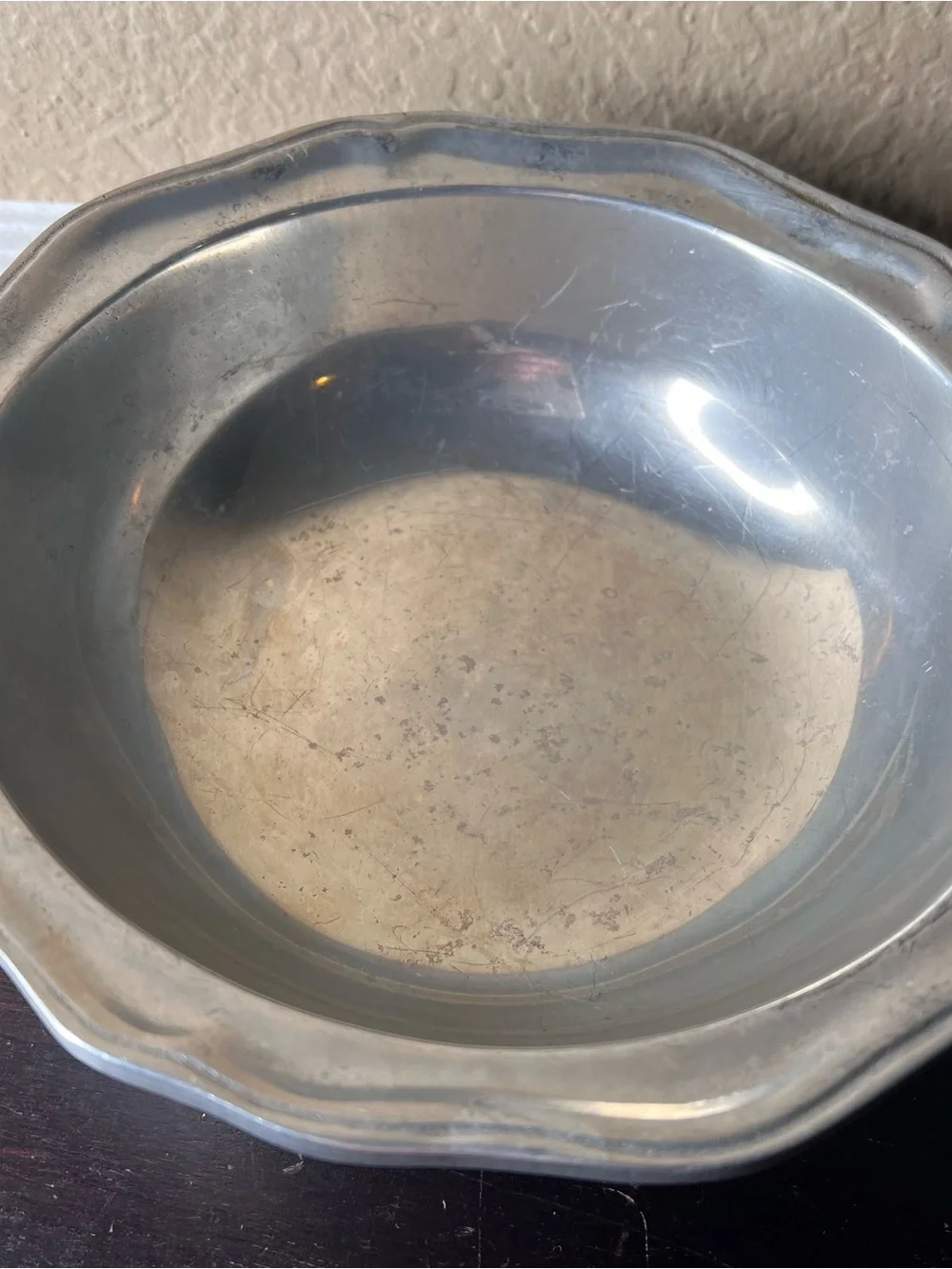 Vintage 1940s Wilton Mount Tulip Covered Aluminum Bowl