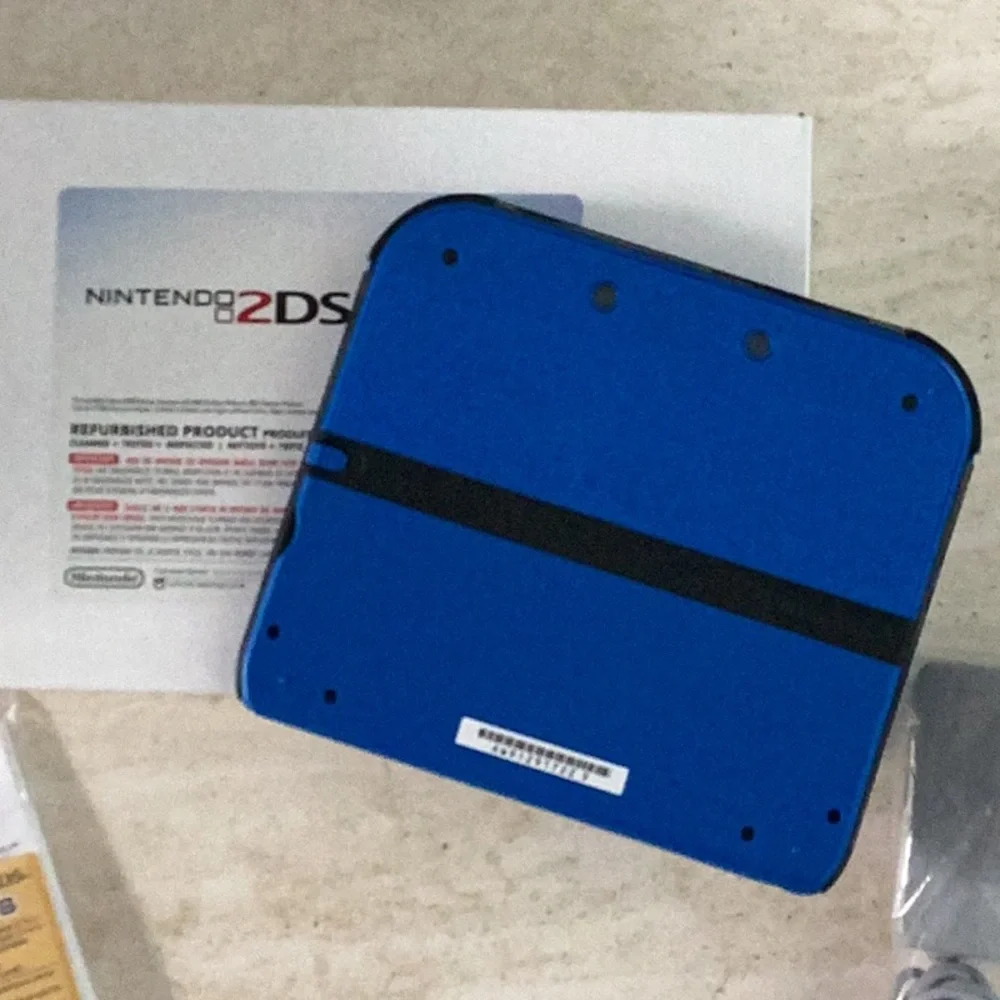 Nintendo 2ds console