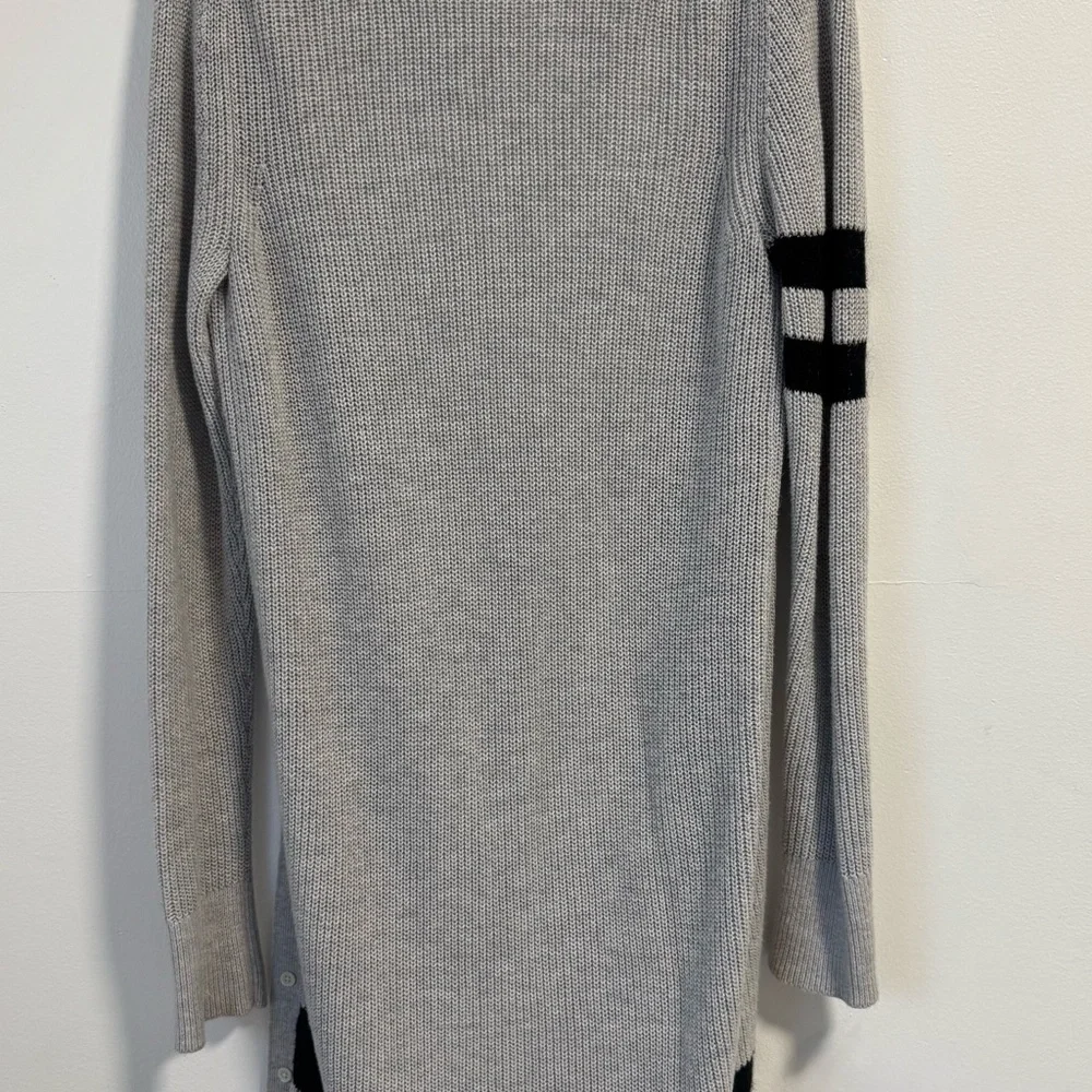 Banana Republic elegant light